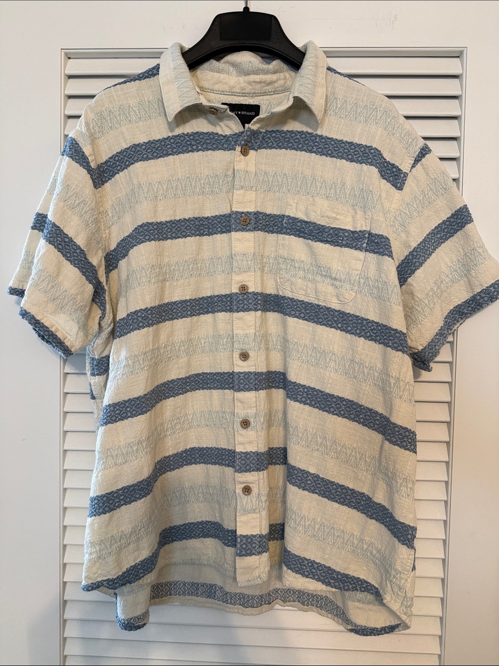 Lucky Brand Cream and Blue Striped Short-Sleeve Button-Up Shirt - Picture 1 of 2